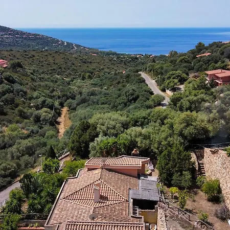 Con Vista Mozzafiato Sul Mare Terra Mala